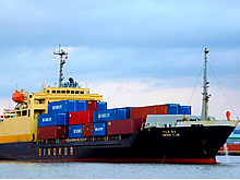 貨物の船積み、船卸し運送作業